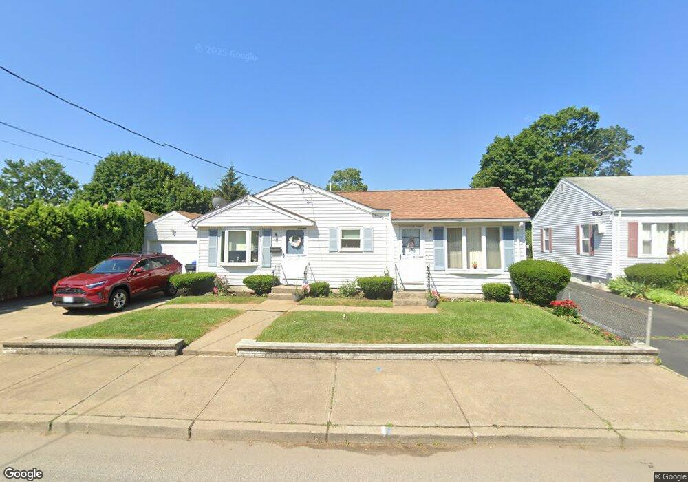 16 Cedarbrook Rd, Pawtucket, RI 02861 - photo 1