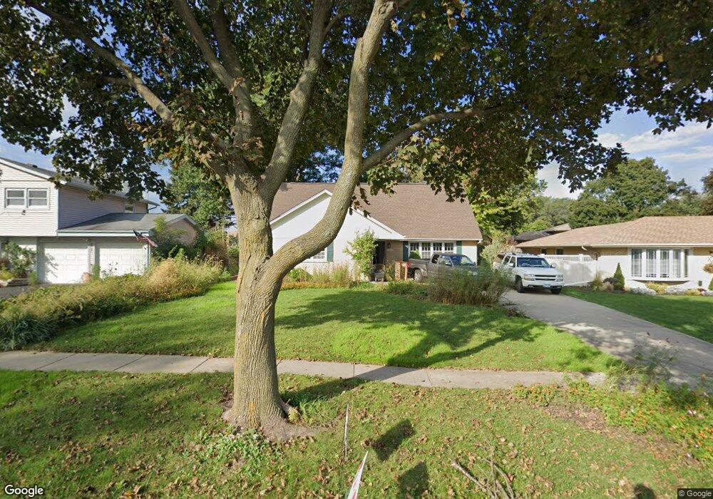 4503 Magnolia Dr, Rolling Meadows, IL 60008 - photo 1