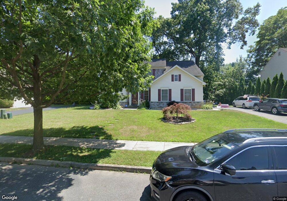 1313 Foxview Dr, Bethlehem, PA 18017 - photo 1