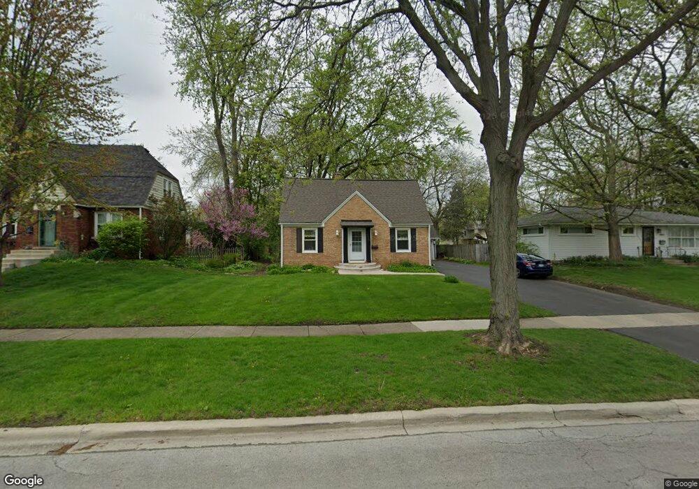 1829 E Evergreen St, Wheaton, IL 60187 - photo 1