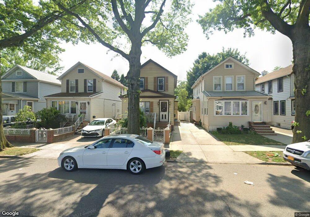 4410 Utopia Pkwy, Flushing, NY 11358 - photo 1