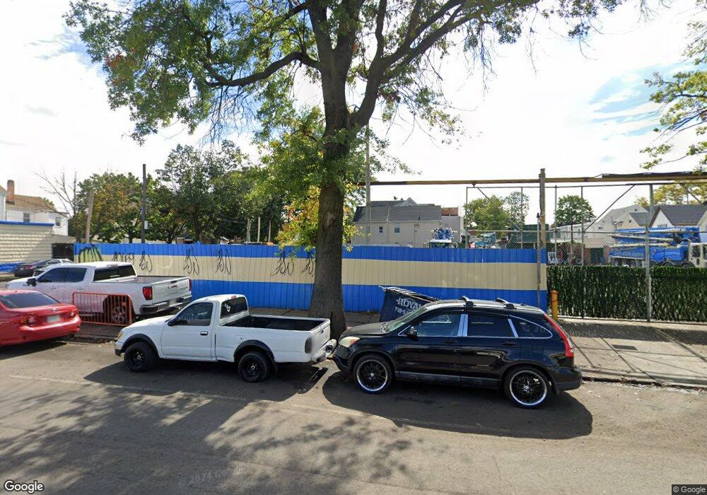 10818 Atlantic Ave, South Richmond Hill, NY 11419 - photo 1