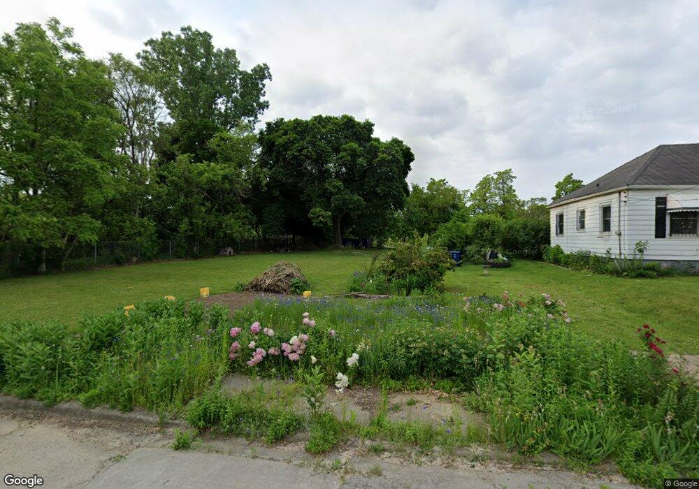 1306 Bennett Ave, Flint, MI 48506 - photo 1