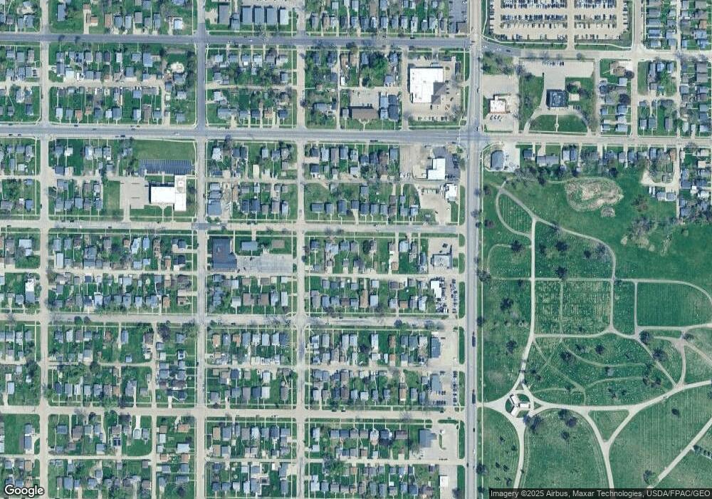 643 18th Ave SW, Cedar Rapids, IA 52404 - photo 1