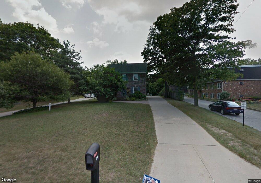 810 Holland Ave unit 8, Port Huron, MI 48060 - photo 1