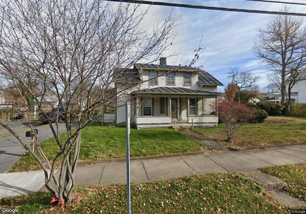 117 N Elm St, Moorefield, WV 26836 - photo 1