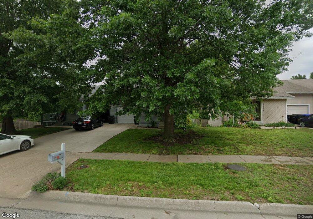 3562 SW Kiowa St, Topeka, KS 66614 - photo 1