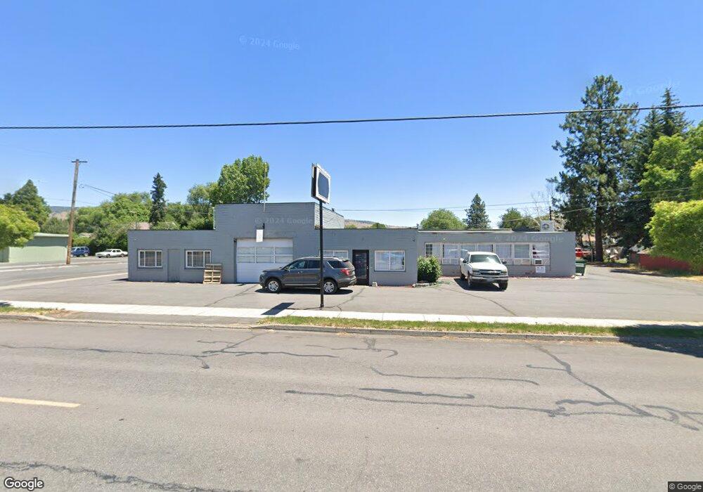 1003 E Main St, Klamath Falls, OR 97601 - photo 1