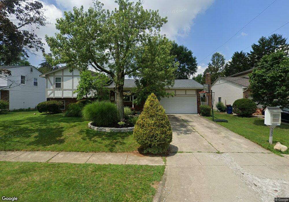 5055 New Haven Dr, Columbus, OH 43220 - photo 1