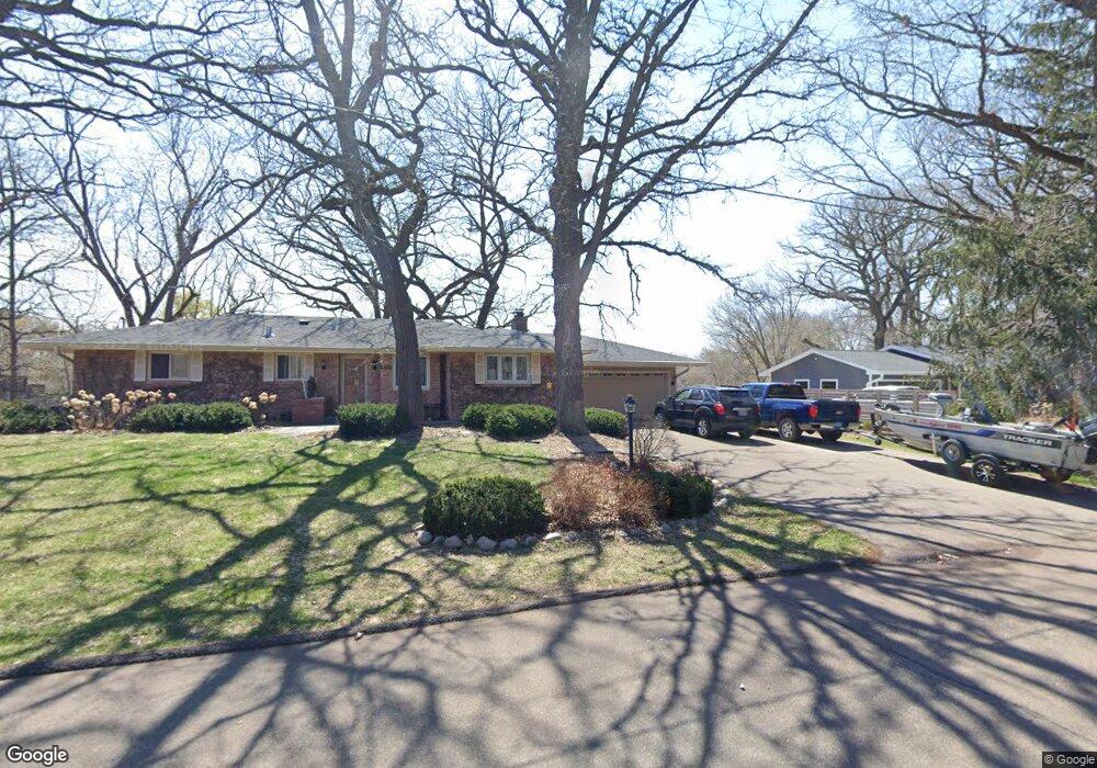 18517 Hanus Rd, Minnetonka, MN 55345 - photo 1