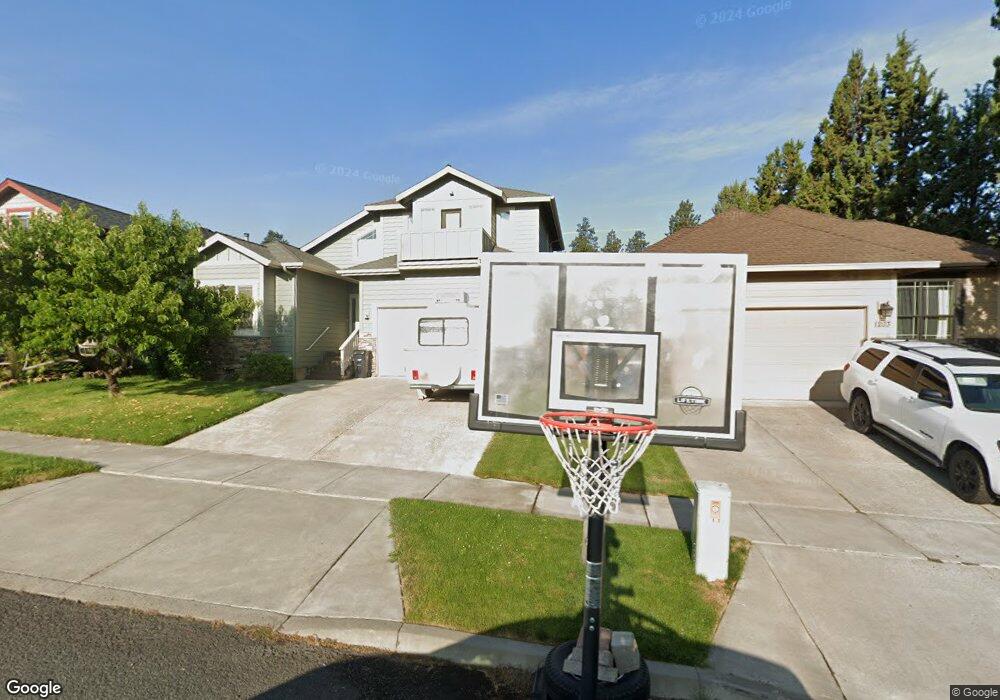 1215 SW Tanner Ct, Bend, OR 97702 - photo 1