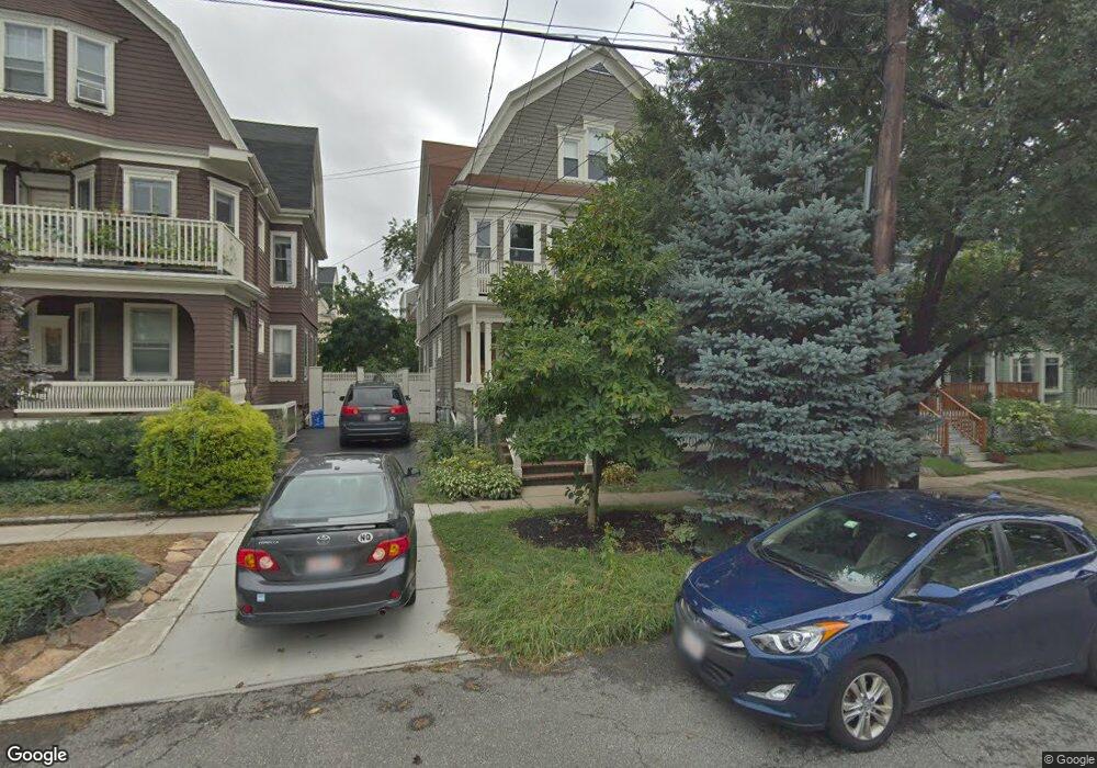 91 Highland Rd unit 2/1, Somerville, MA 02144 - photo 1