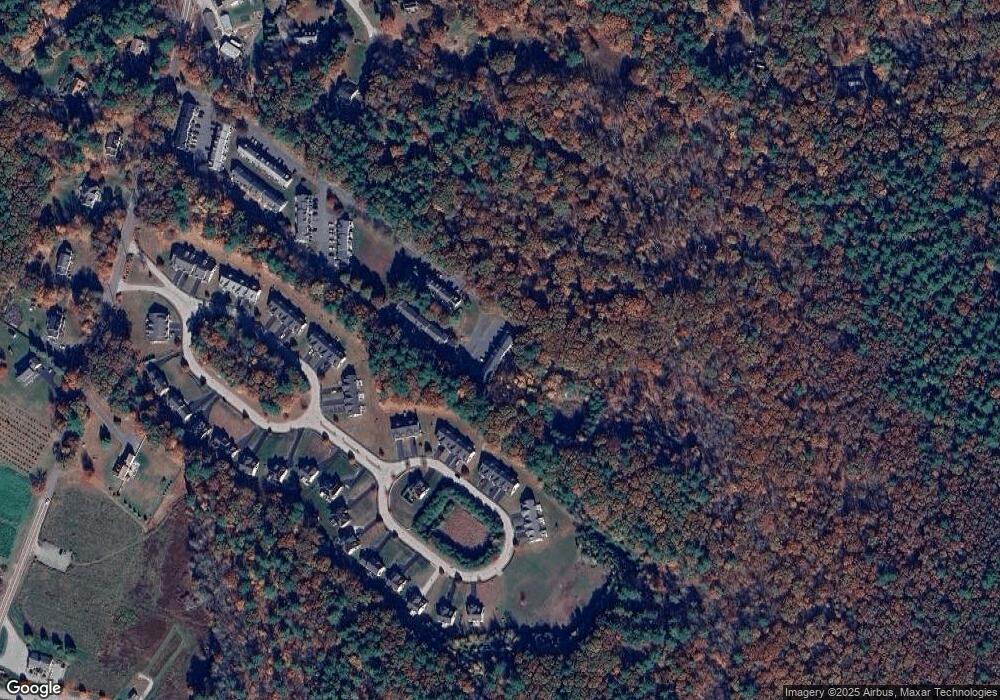 59 Pinecrest Village unit 59,9, Hopkinton, MA 01748 - photo 1