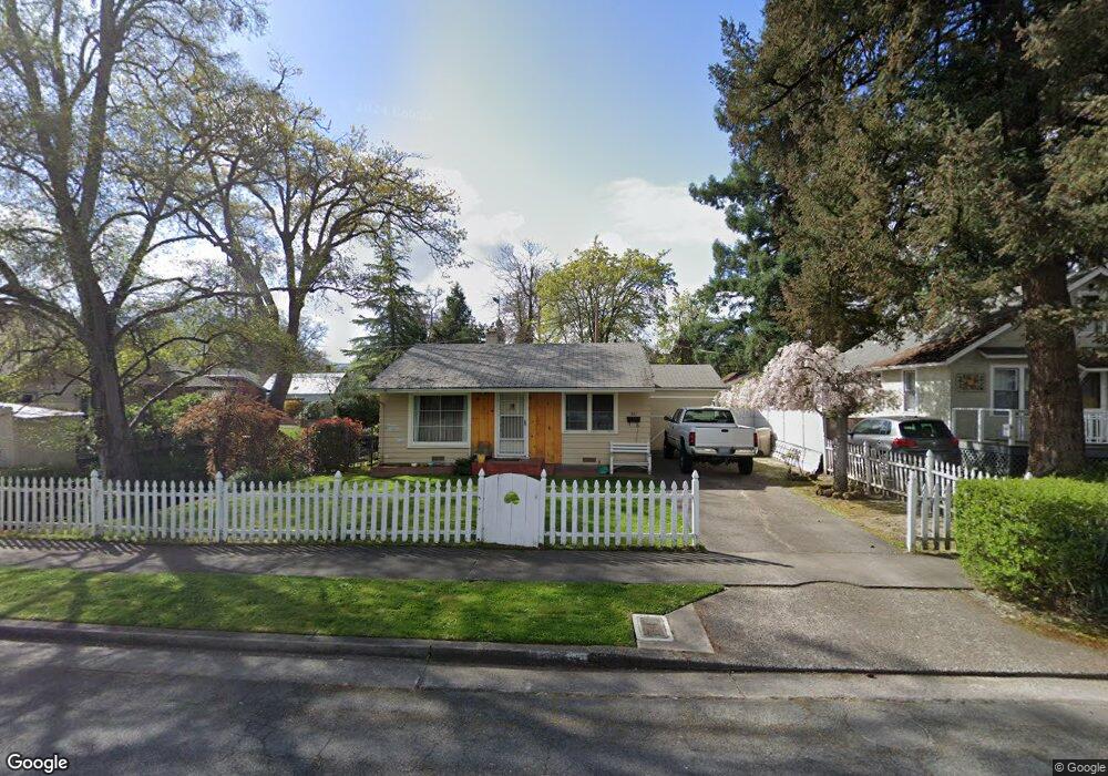 351 SW K St, Grants Pass, OR 97526 - photo 1