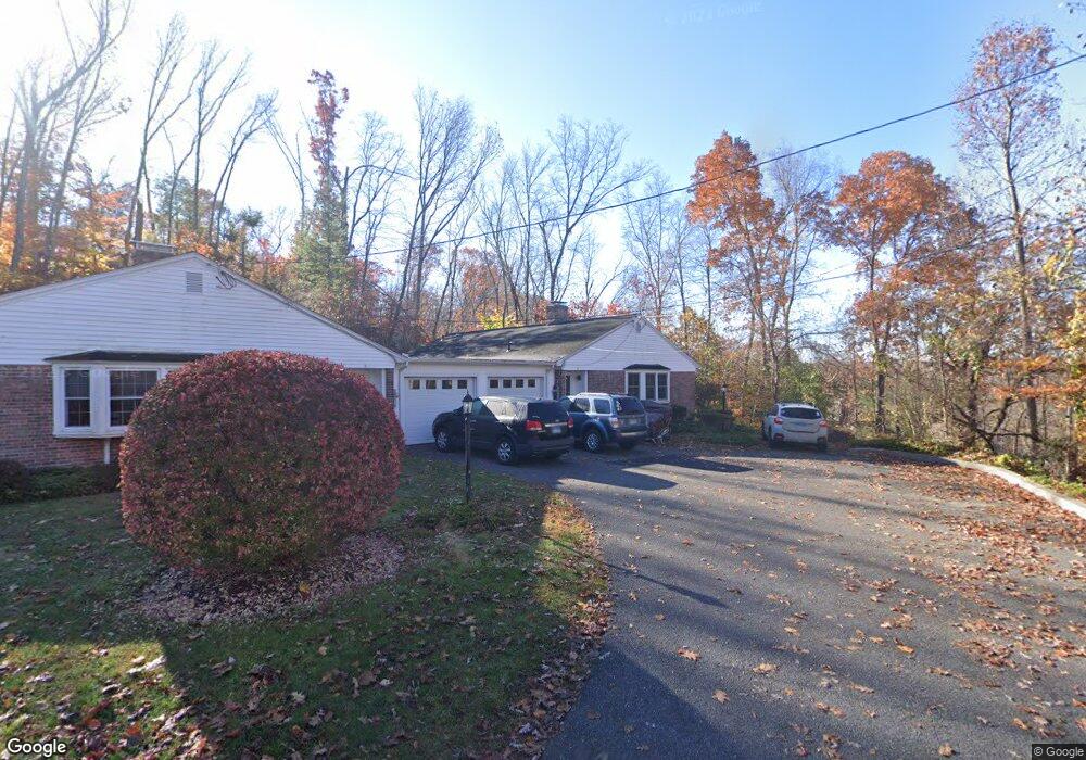 4 Lambert Ln, Brookfield, CT 06804 - photo 1