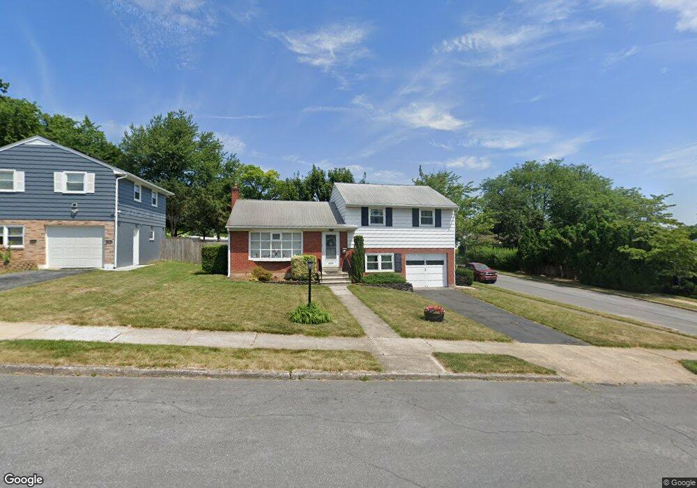 2127 W Fairview St, Allentown, PA 18104 - photo 1