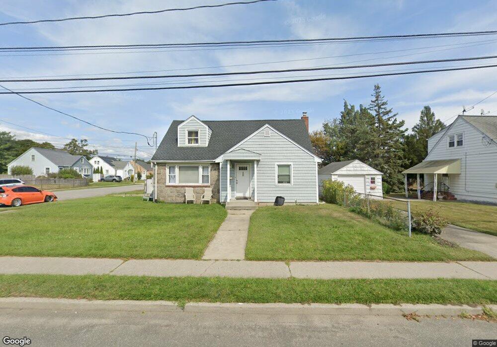 780 Great Neck Rd, Copiague, NY 11726 - photo 1