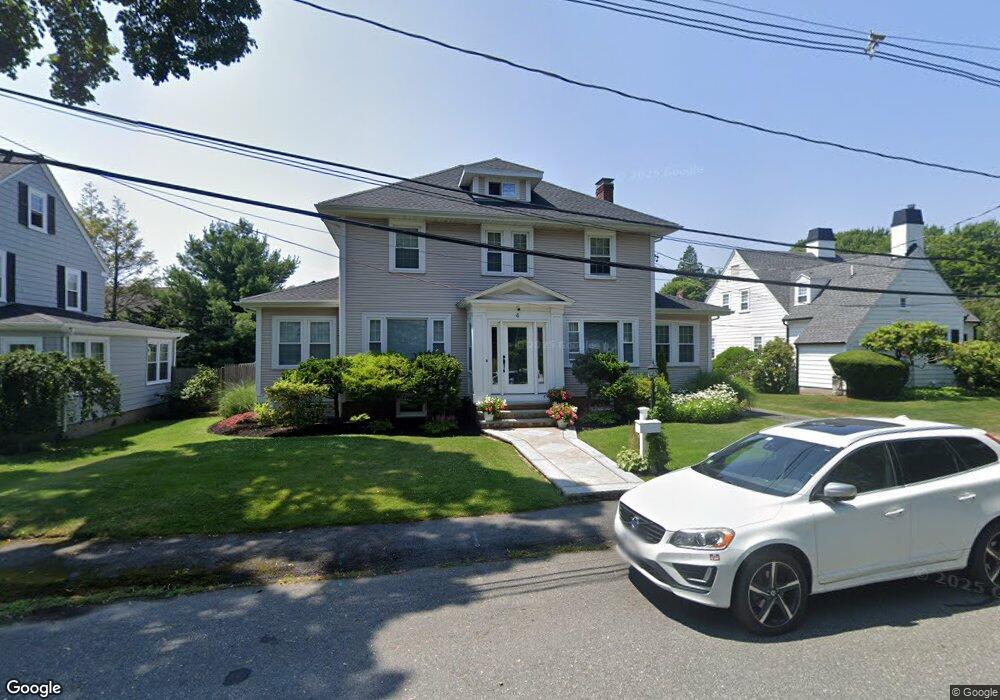 4 Pickwick Rd, Marblehead, MA 01945 - photo 1