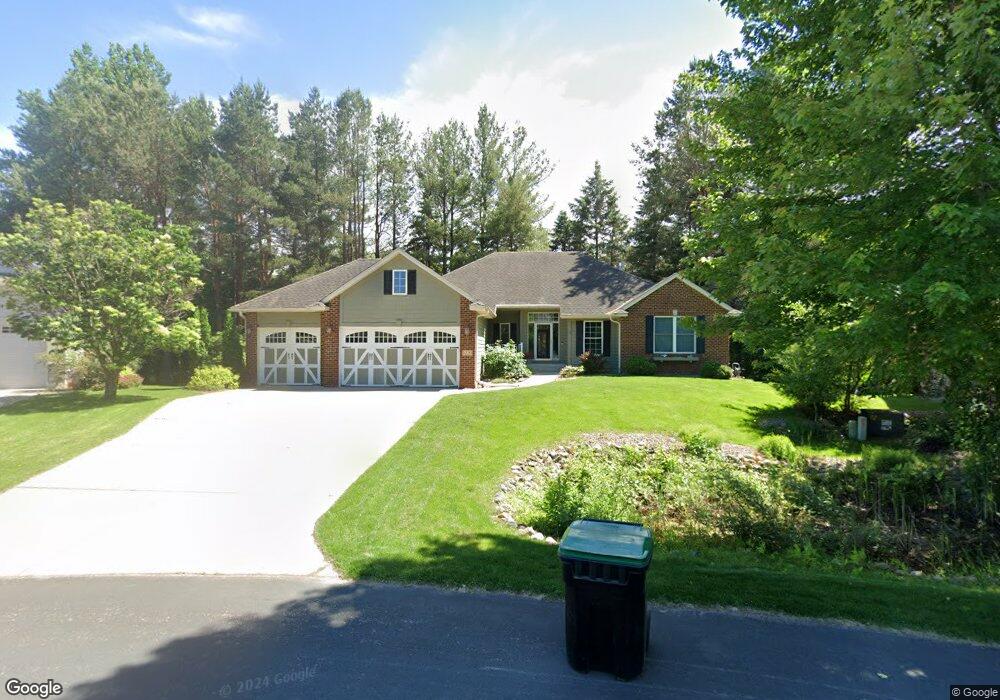 1220 Peregrine Cir, Hugo, MN 55038 - photo 1