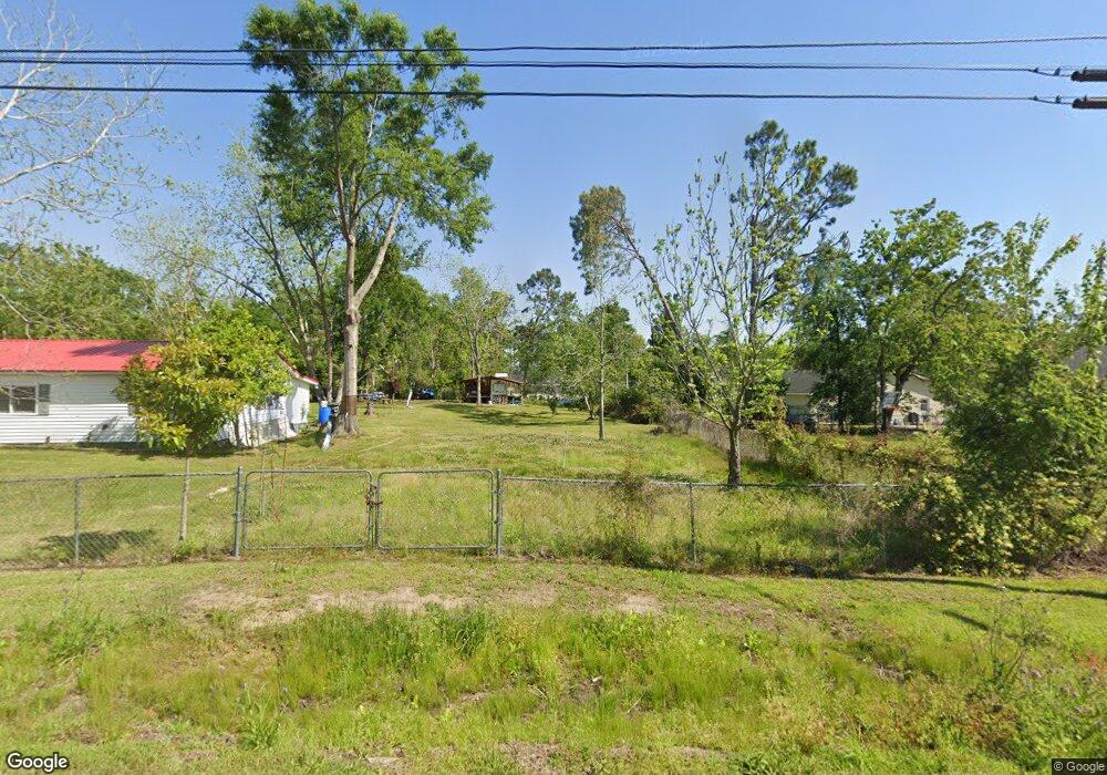 715 Jackson St E, Douglas, GA 31533 - photo 1