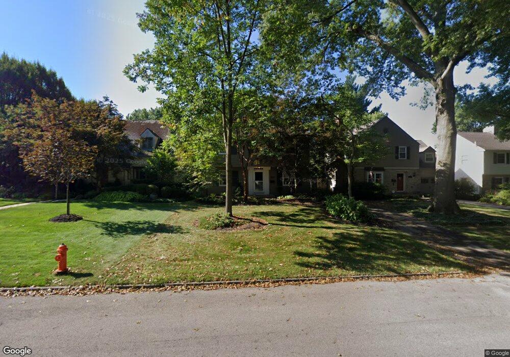 207 W Cooke Rd, Columbus, OH 43214 - photo 1