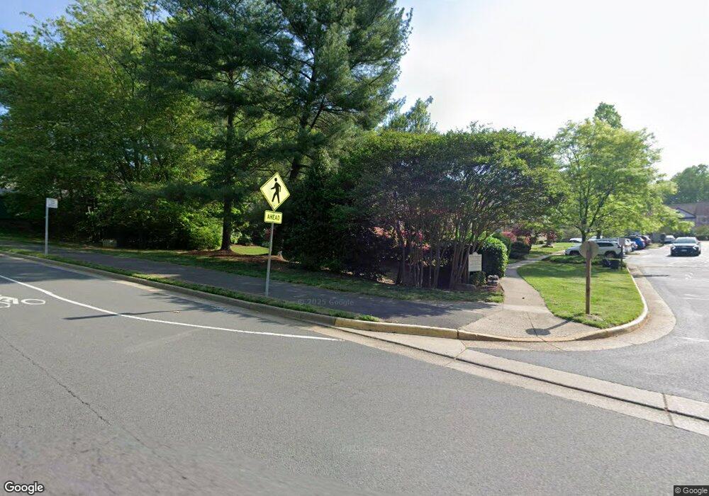 11998 Sentinel Point Ct, Reston, VA 20191 - photo 1