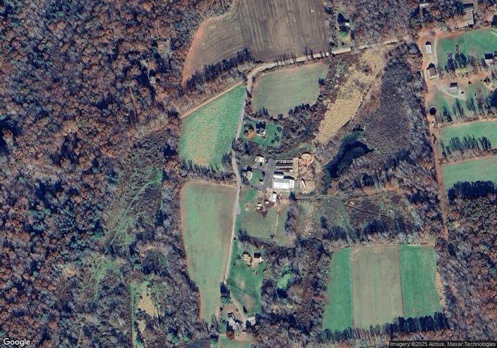 27 Abington Rd, Pomfret Center, CT 06259 - photo 1