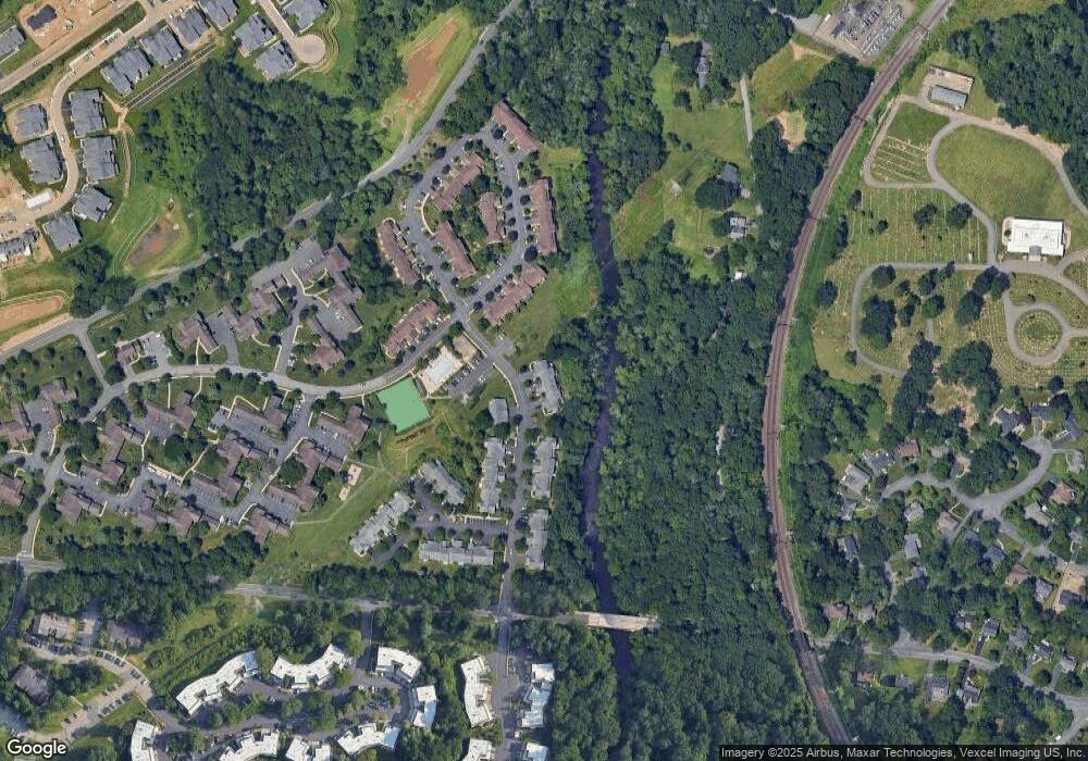 36 Coachlight Dr, Chatham, NJ 07928 - photo 1