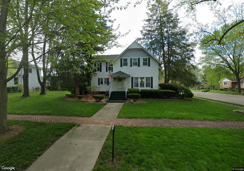 602 College Ave, Lincoln, IL 62656 - photo 1