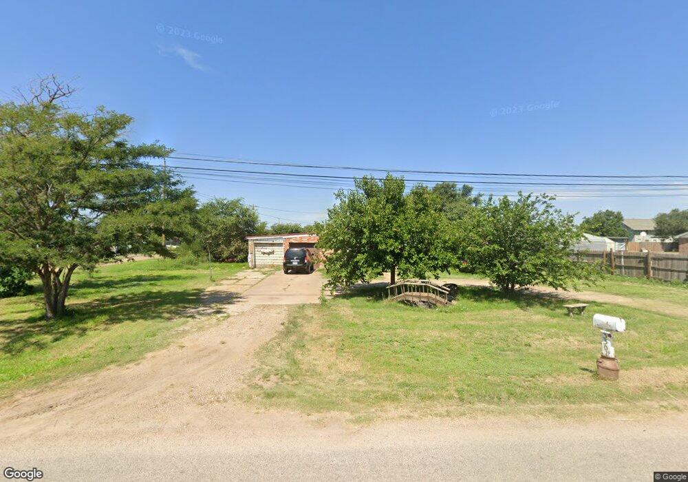 3301 Fisher St, Plainview, TX 79072 - photo 1