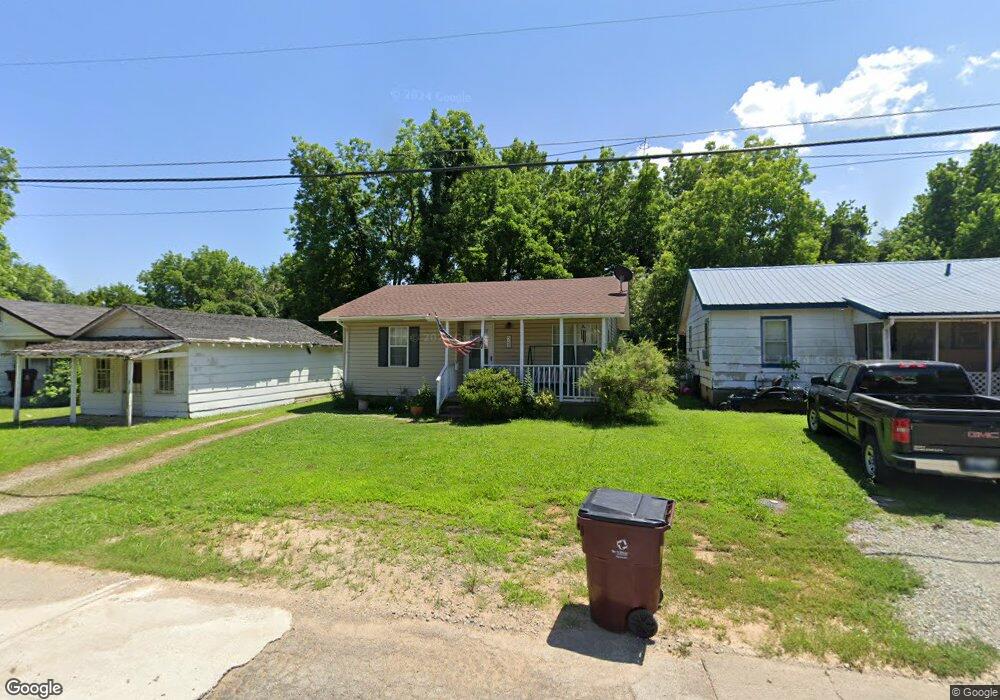 509 Locust Ave, Eufaula, OK 74432 - photo 1