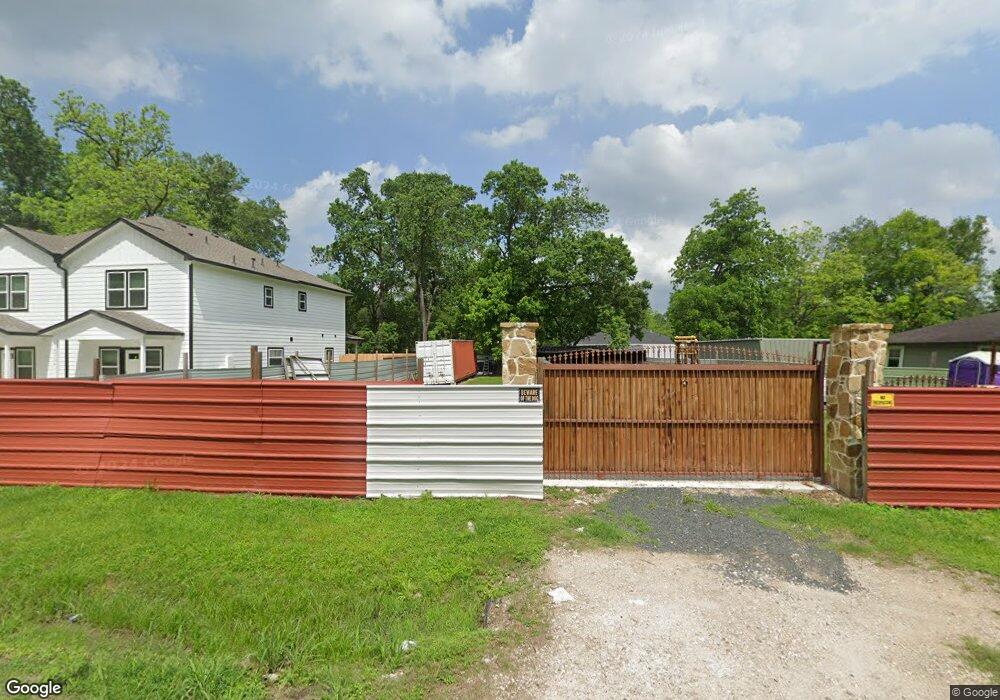 9212 Sundown Dr, Houston, TX 77016 - photo 1
