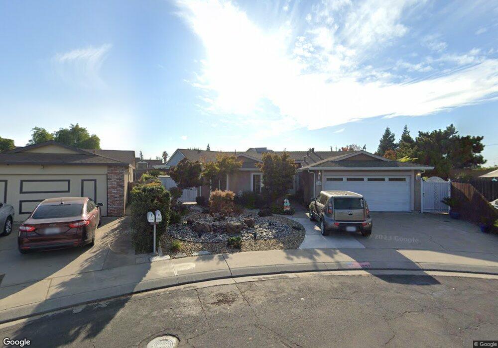 1057 Janet Ln, Manteca, CA 95337 - photo 1