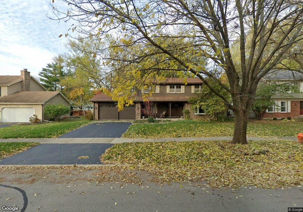 1639 Indian Knoll Rd, Naperville, IL 60565 - photo 1