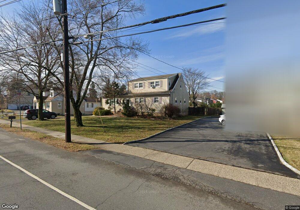 198 Plainfield Rd, Edison, NJ 08820 - photo 1