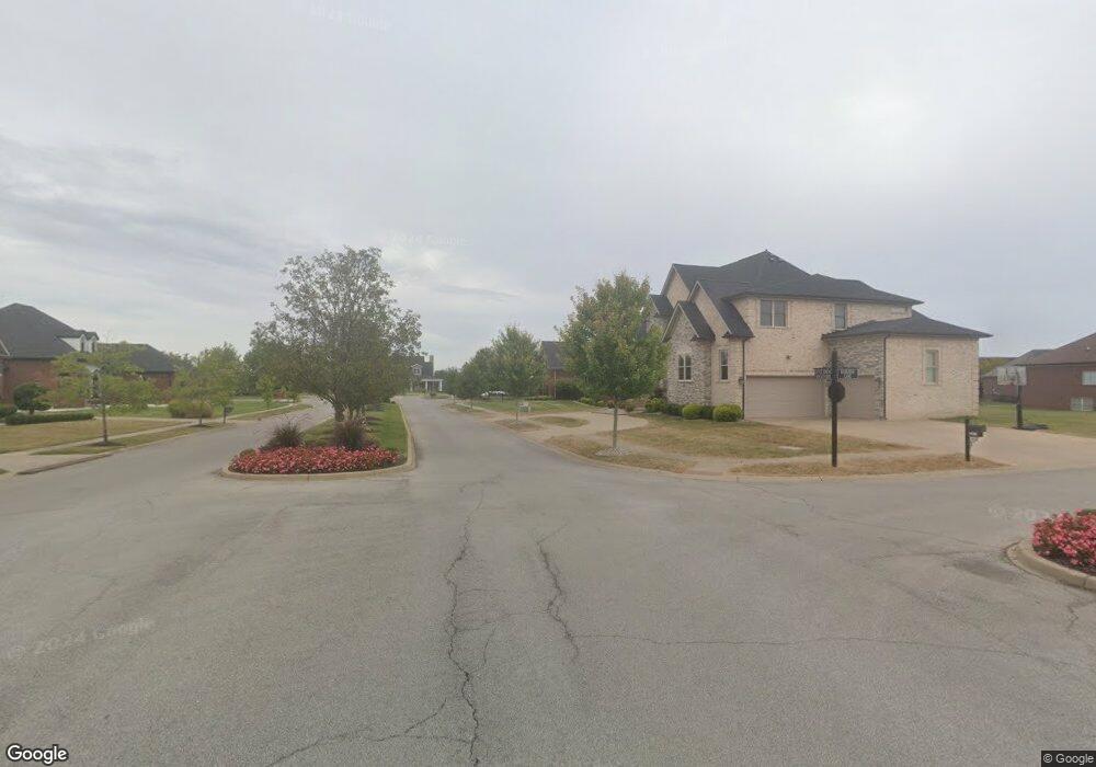 11127 Radleigh Ln, Louisville, KY 40291 - photo 1