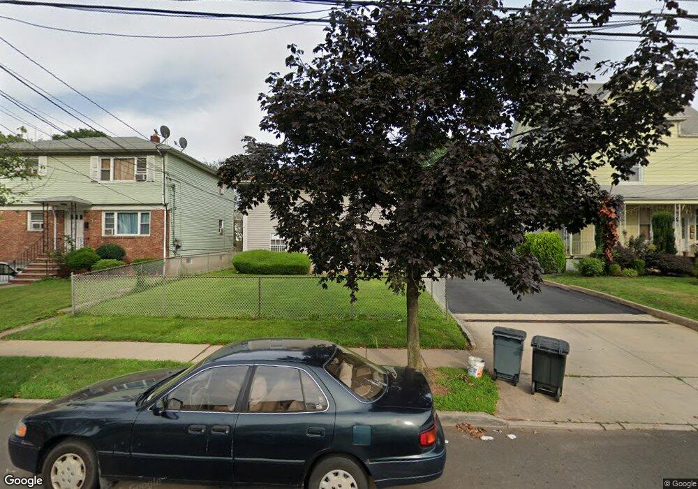 Sold $920,000 • Co-Listing Agent