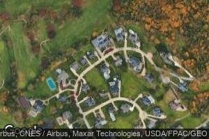 26 Floral Dr, Wheeling, WV 26003