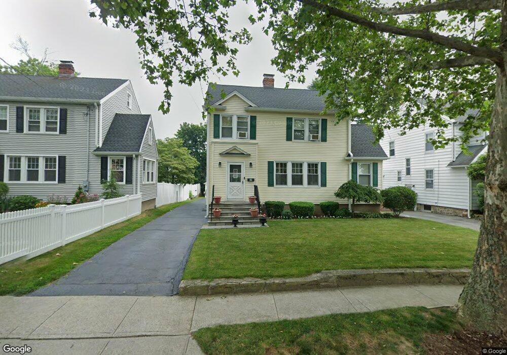 15 Crestview Ave, Stamford, CT 06907 - photo 1