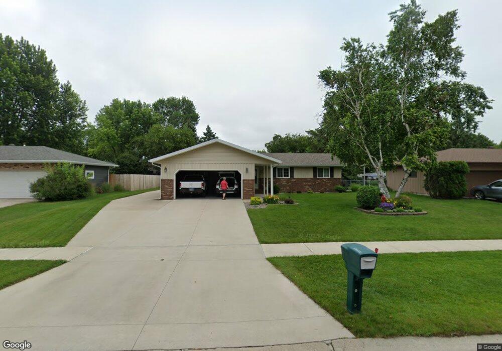 3407 Maple St N, Fargo, ND 58102 - photo 1