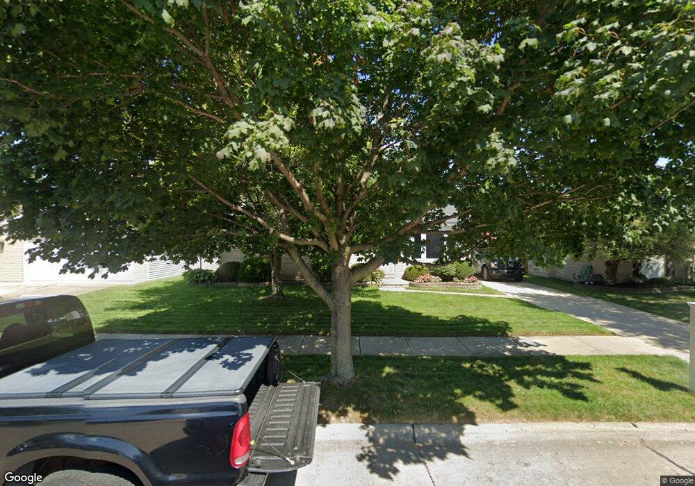 16963 E Pointe Dr, Roseville, MI 48066 - photo 1