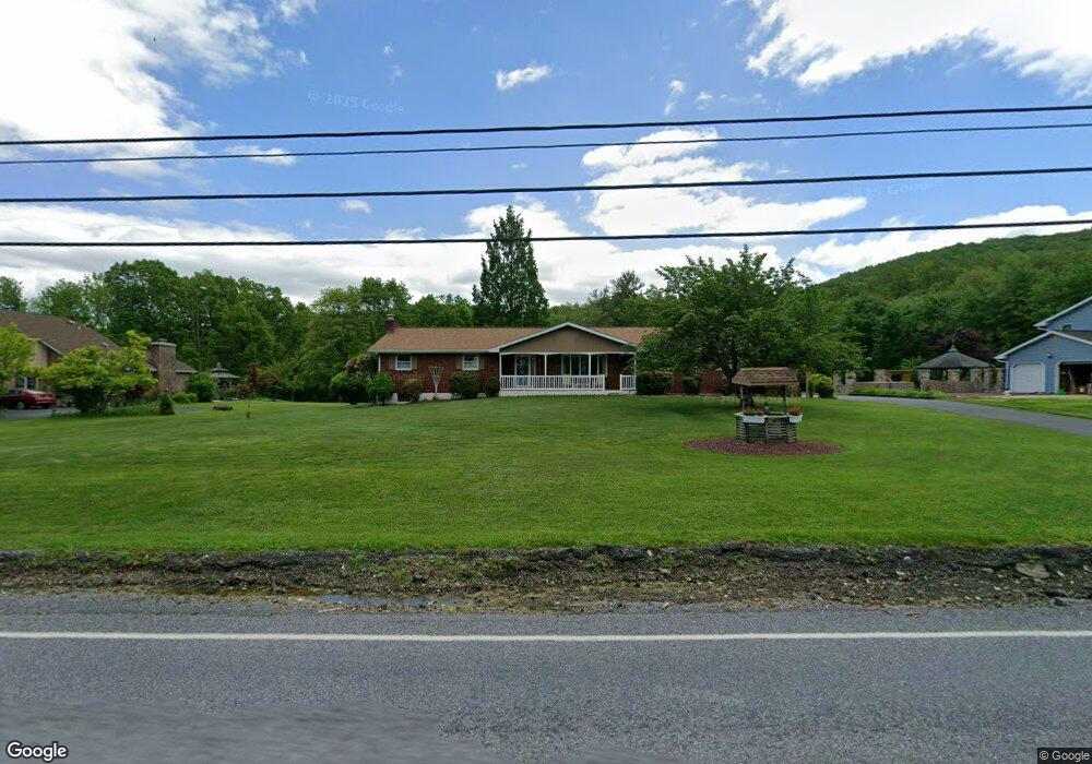 6372 Mountain Rd, Macungie, PA 18062 - photo 1