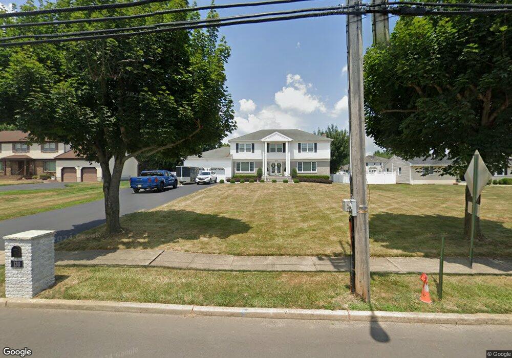 130 Wyncrest Rd, Marlboro, NJ 07746 - photo 1