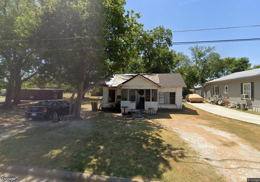 903 W 5th St, Hearne, TX 77859 - photo 1