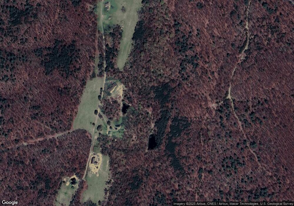 431 Wayne Basore Ln, Berkeley Springs, WV 25411 - photo 1