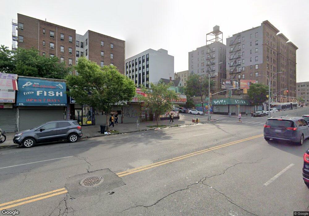 79 E Kingsbridge Rd, Bronx, NY 10468 - photo 1