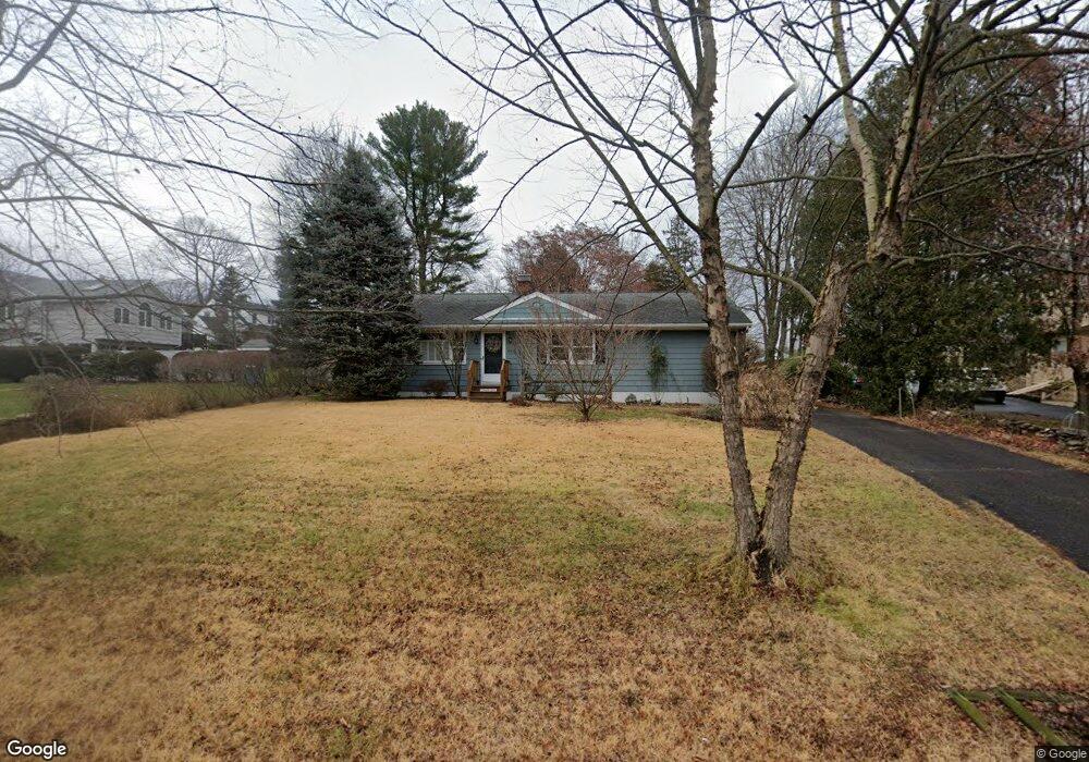 528 Judd St, Fairfield, CT 06824 - photo 1