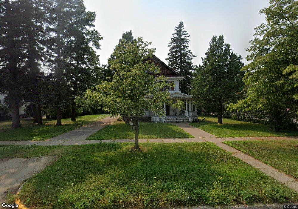 514 2nd Ave SE, Jamestown, ND 58401 - photo 1