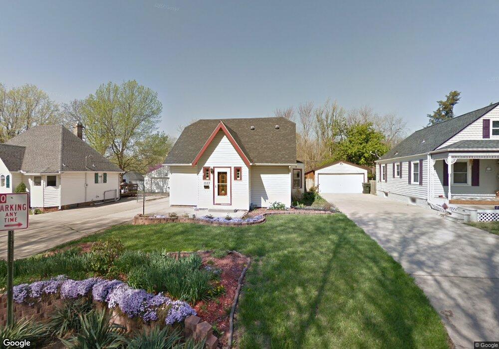 1023 SW Watson Ave, Topeka, KS 66604 - photo 1