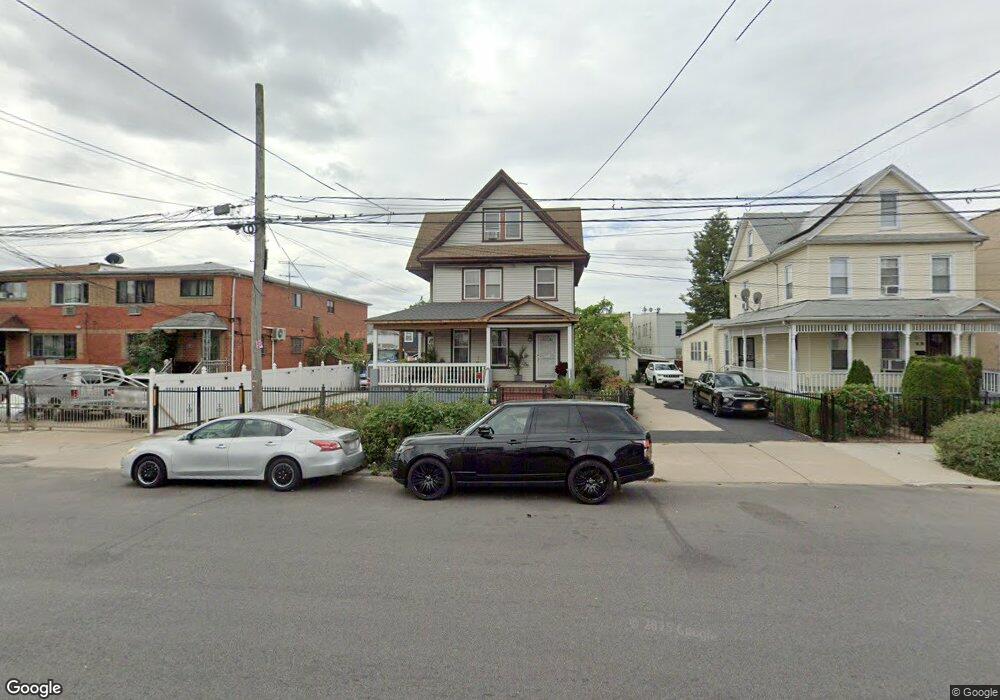 9438 111th St, South Richmond Hill, NY 11419 - photo 1